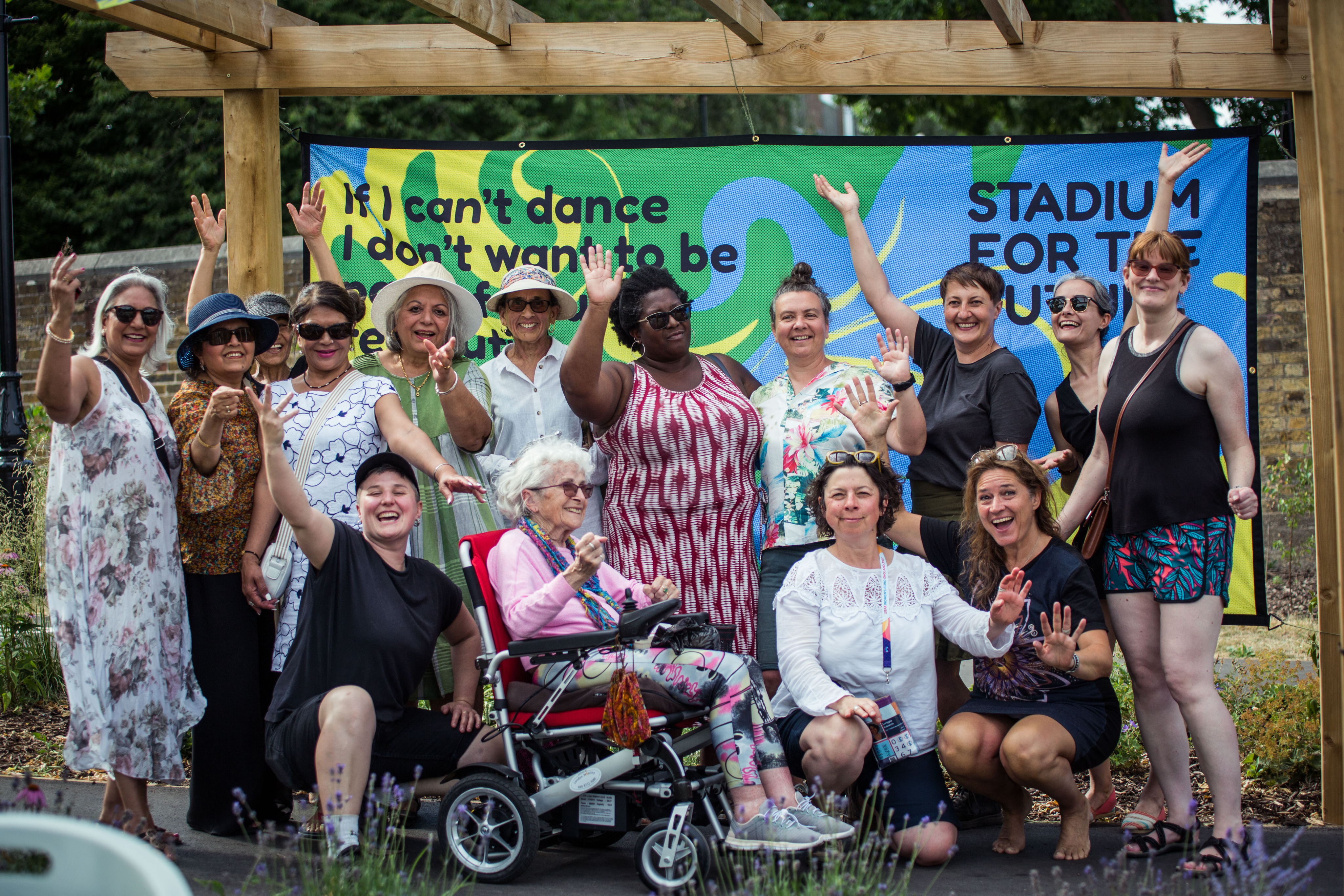 Thumbnail showing sketches of a dashboard